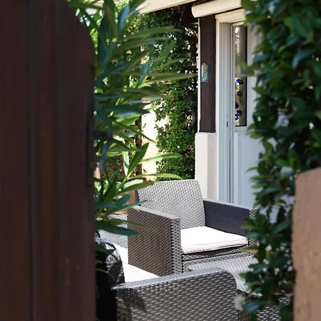 Au Calme A 200m De La De Rochelongue 別荘 *