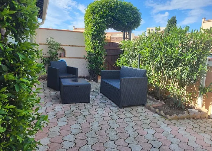 Au Calme A 200m De La De Rochelongue アグド