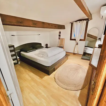 Au Calme A 200m De La De Rochelongue * אגדה