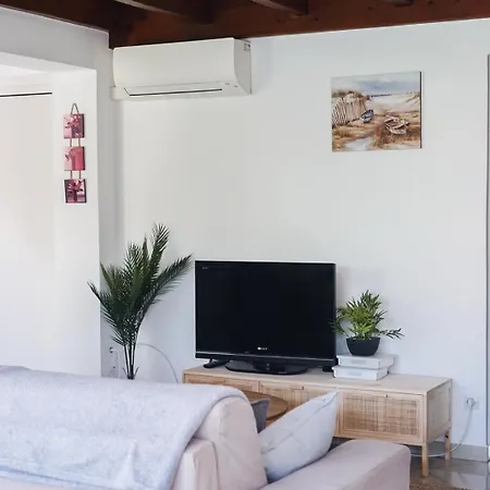 בית נופש Au Calme A 200m De La De Rochelongue *