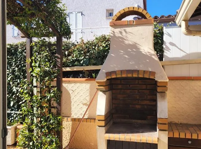 Au Calme A 200m De La De Rochelongue Nyaraló *